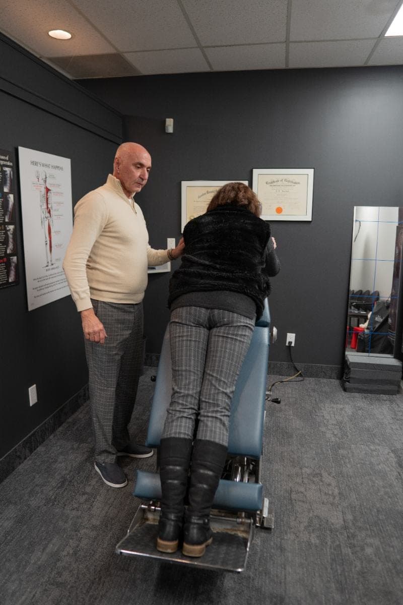 Chiropractic care at the treatment table, Life Chiropractic Centre, Burlington